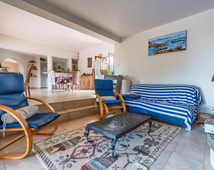 Marine de Davia, villa 4 chambres, vue mer, plage à pied