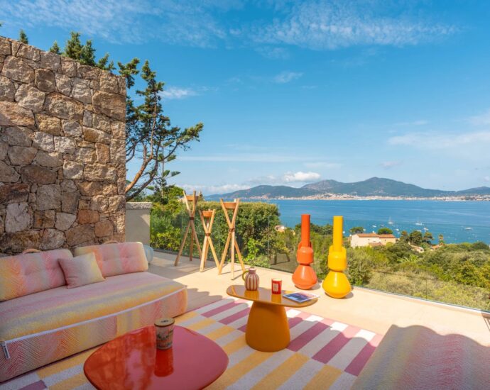 Porticcio, Rive-Sud d&rsquo;Ajaccio, Villa type bergerie, 4 Chambres, vue mer panoramique, plage à pied
