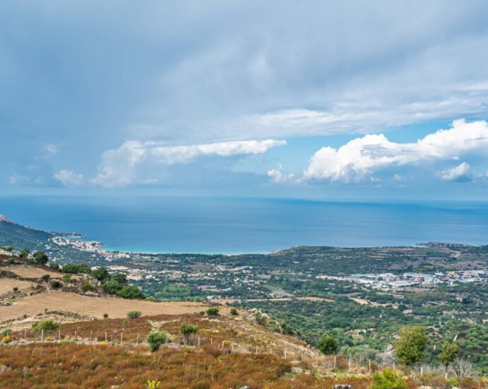 Pigna, Sant Antonino, Shepherd-style villa, 3 bedrooms, panoramic sea and mountain views