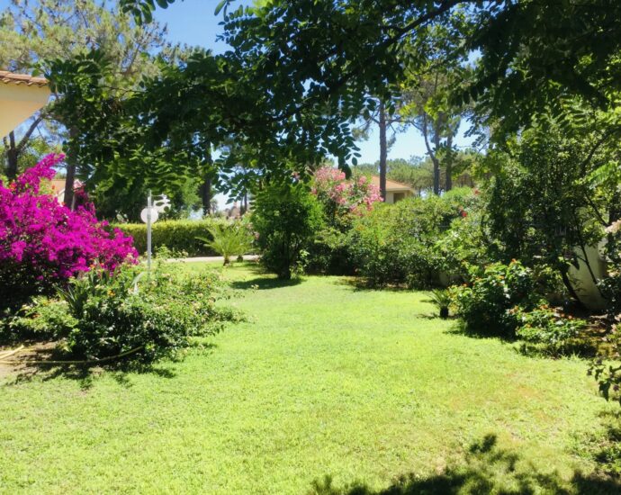 Biguglia, proche Bastia, Villa plage à pied, 4 chambres, vue dégagées sur les montagnes