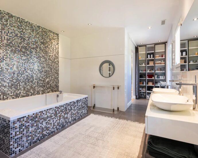 Ajaccio, Route des Sanguinaires, Villa vue mer panoramique, 5 chambres, piscine, plage à pied
