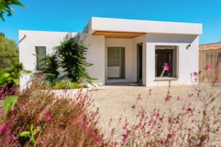 Exclusivité, Calvi, Villa d’architecte avec vue mer, 5 chambres, piscine chauffée, proche plage