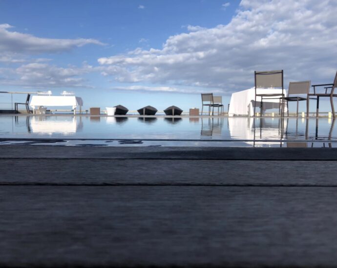 Bonifacio, Domaine privé de Sperone, Villa vue mer panoramique, 7 chambres, piscine, proche golf, plage à pied