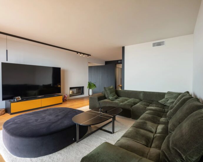 Erbalunga, Contemporary Villa, Panoramic Sea Views, 3 Bedrooms, Study, Pool, Near the Beach and Bastia