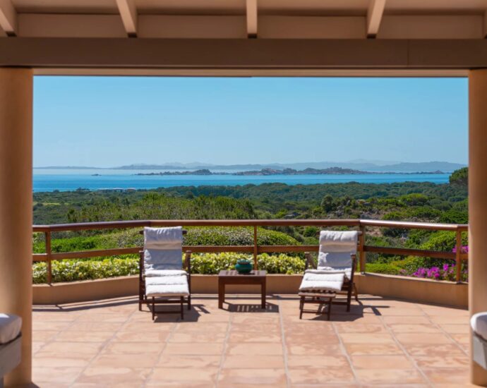 Bonifacio, Domaine privé Sperone ,Villa vue mer panoramique, 6 chambres, piscine, plage à pied