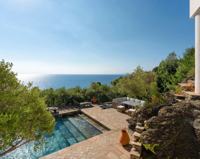 Cap Corse, San-Martino-di-Lota, Villa vue mer panoramique, 3 chambres, studio indépendant, proche plage