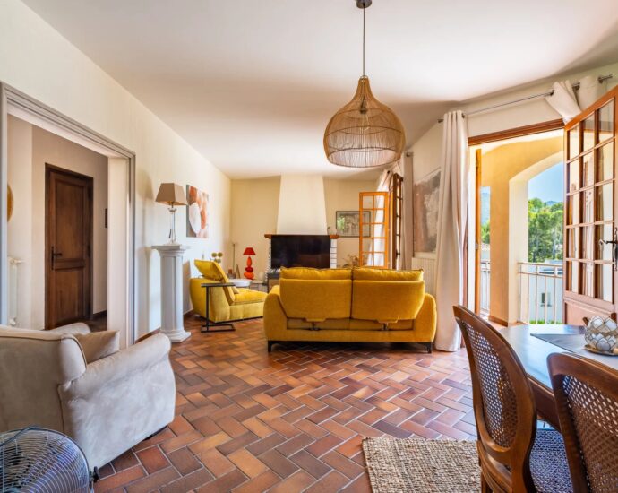 Saint Florent, Villa 5 chambres, proche plage et centre-ville