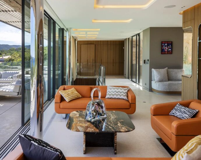 Villa d’exception à Caramontino – Création d’architecte, vue mer panoramique & plage à pied