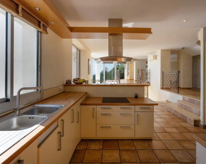 Cap Corse, San-Martino-di-Lota, Villa vue mer panoramique, 3 chambres, studio indépendant, proche plage