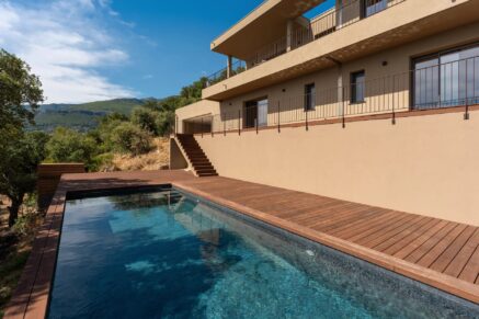 Erbalunga, Contemporary Villa, Panoramic Sea Views, 3 Bedrooms, Study, Pool, Near the Beach and Bastia