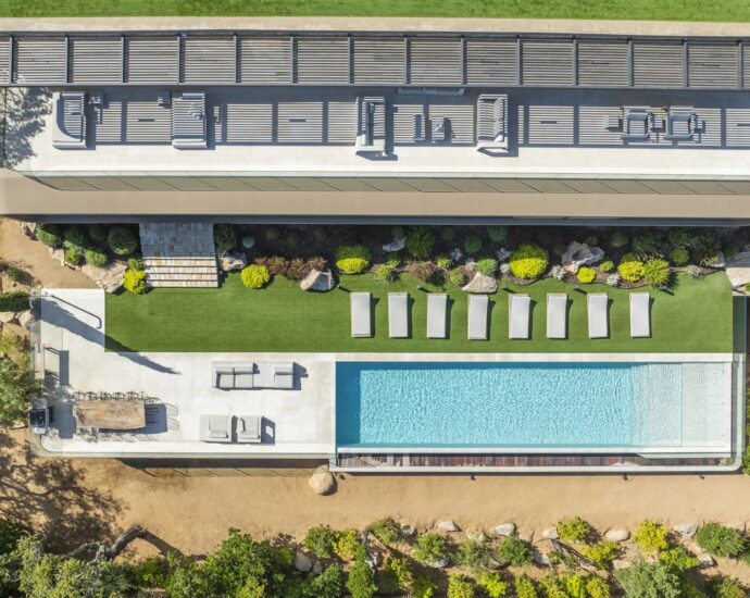 Villa d’exception à Caramontino – Création d’architecte, vue mer panoramique & plage à pied