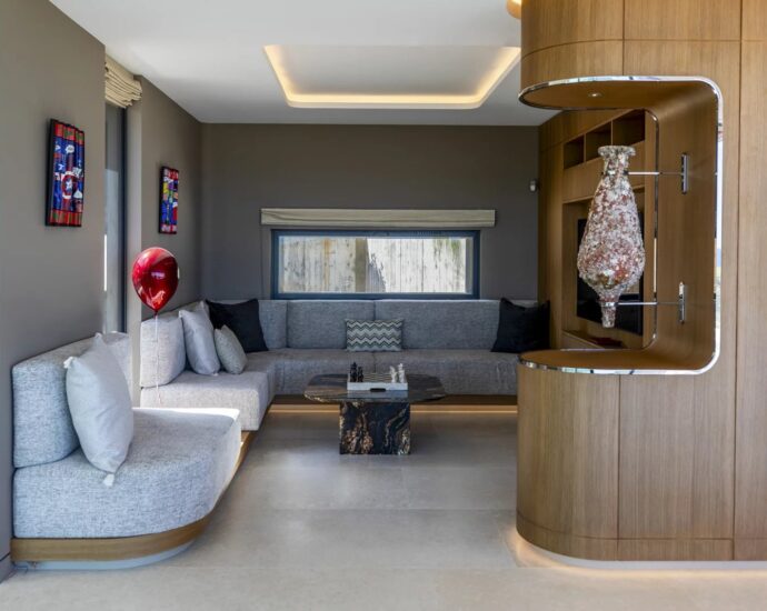 Villa d’exception à Caramontino – Création d’architecte, vue mer panoramique & plage à pied