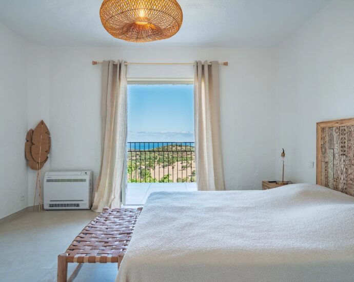 Aregno, proche L&rsquo;Ile Rousse, Villa 3 chambres, piscine, vue panoramique, proche plage