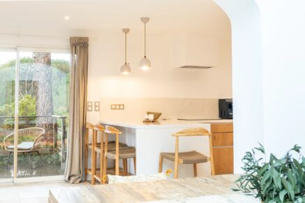 Porto-Vecchio, Villa plain-pied, 4 chambres, proche plage Palombagia, piscine