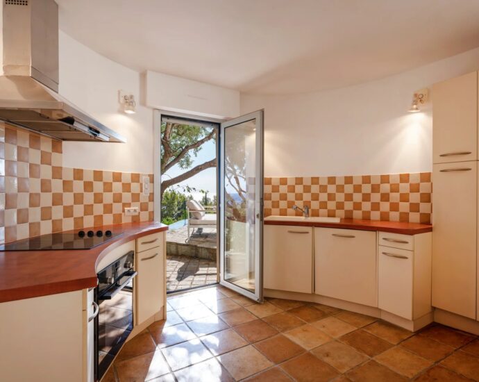 Cap Corse, San-Martino-di-Lota, Villa vue mer panoramique, 3 chambres, studio indépendant, proche plage