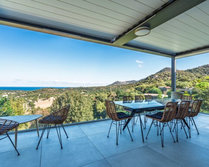 Aregno, proche L&rsquo;Ile Rousse, Villa 3 chambres, piscine, vue panoramique, proche plage